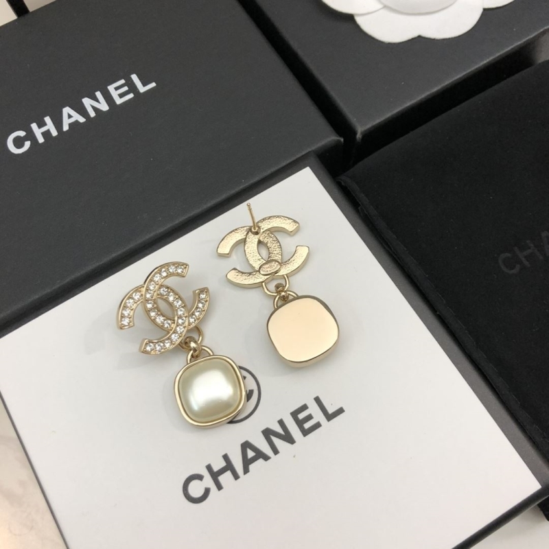 Ch**el earrings
